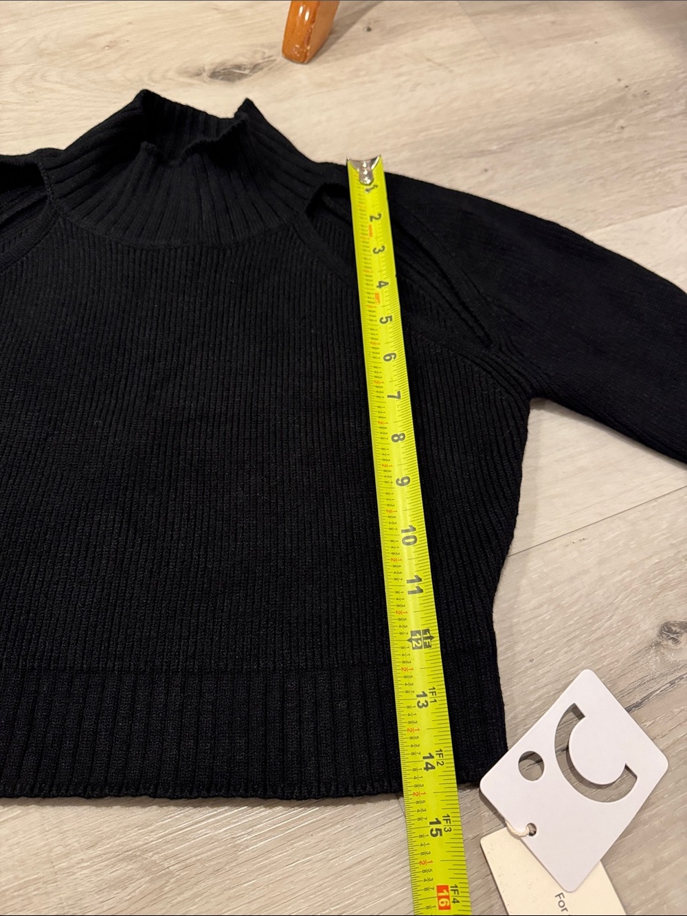 Commense NWT Black Cutout Turtleneck Cropped Sweater - Picture 7 of 7